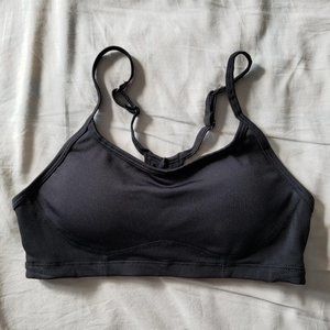 NWOT New Balance Medium Impact Sports Bra (Black, Size S)